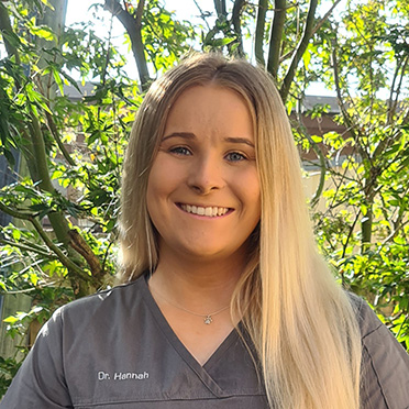 Dr Hannah Witnish